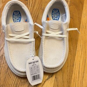 Hey Dude womens size 8  NWT